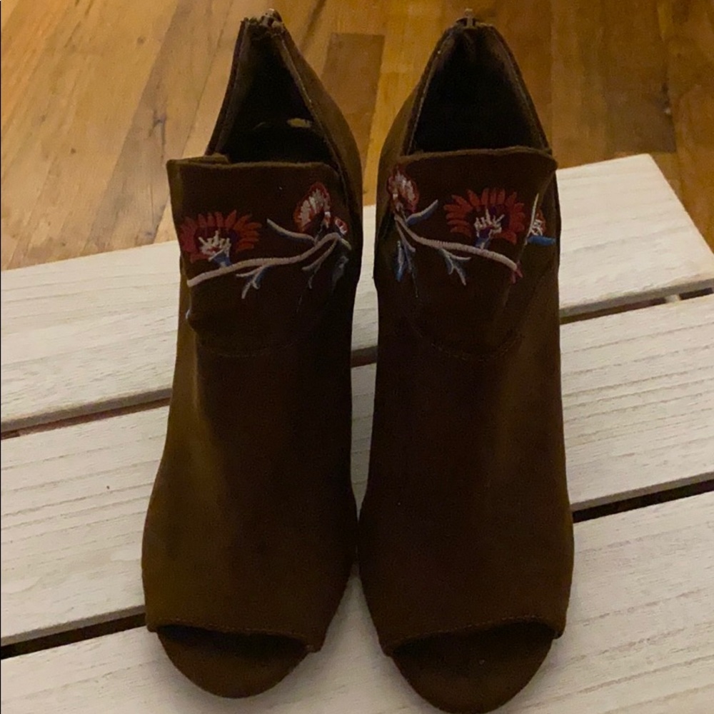 Carlos by Carlos Santana Heels
